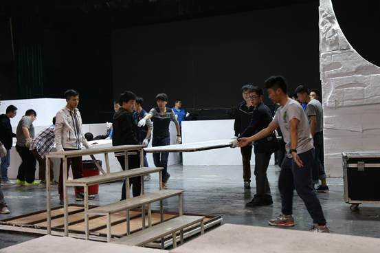 Macintosh HD:Users:apple:Desktop:大地之光:大地之光剧照:后台:IMG_5516.JPG